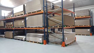 LOTE ESTANTERÍA GRAN CARGA