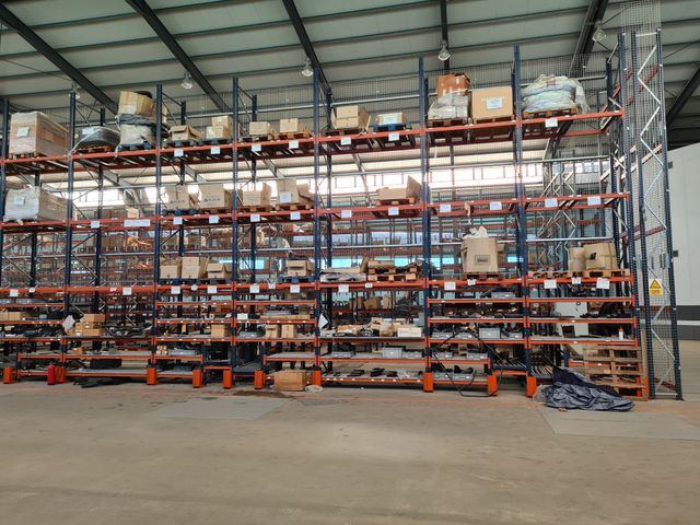 LOTE ESTANTERÍA GRAN CARGA