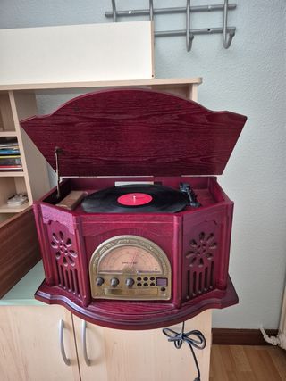 Radio antigua ,para vinilos y cassetes