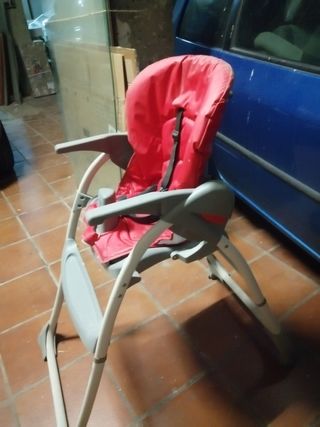 Trona de bebé en buen estado 