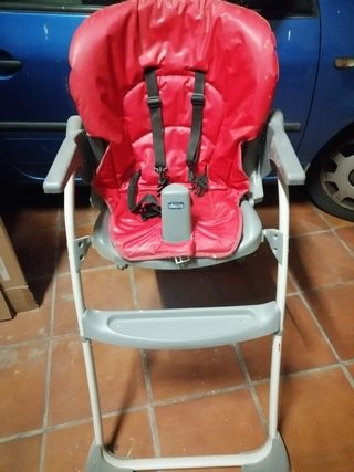 Trona de bebé en buen estado 