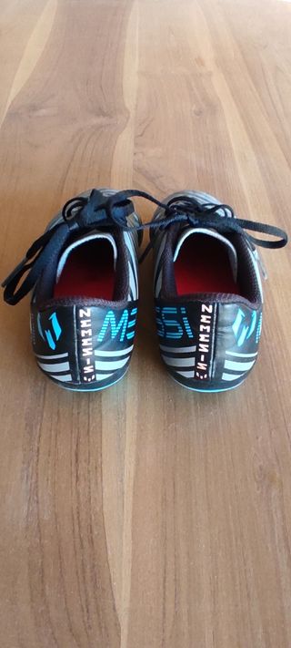 Botas futbol niño 29