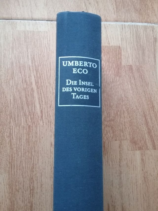 Libro Umberto Eco en alemán