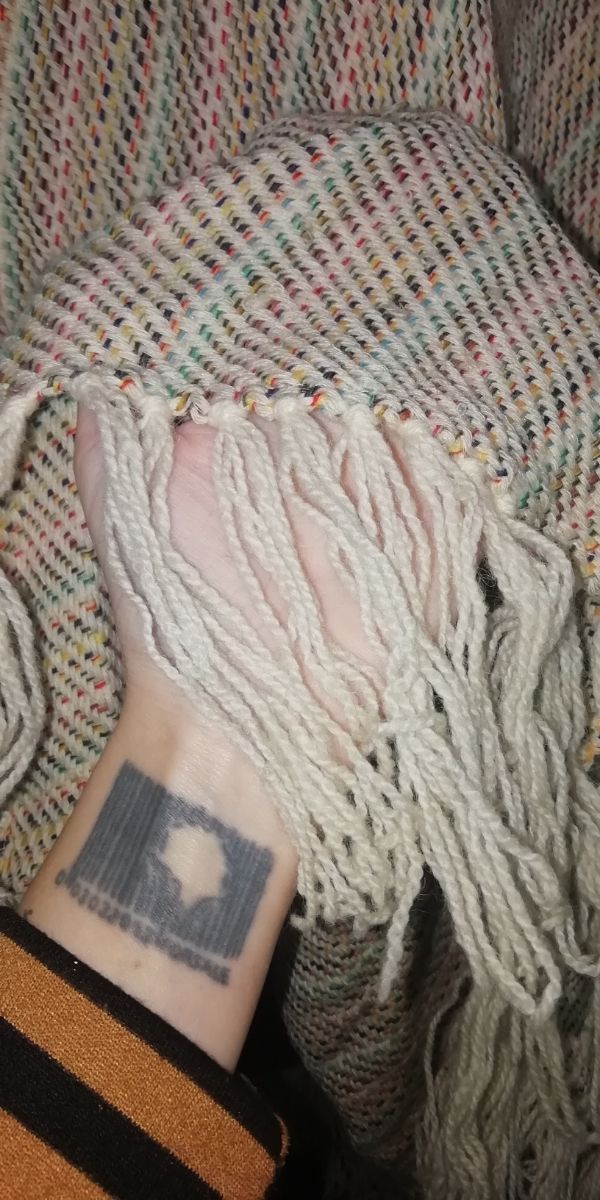 Poncho etnico pesante con frangine