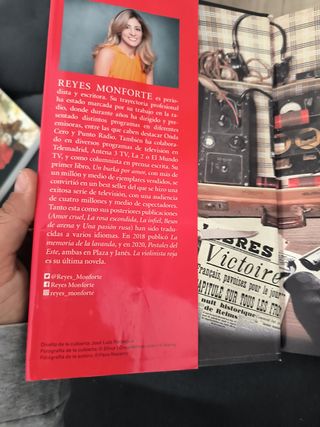 La violinista roja / The Red Violinist (Spanish Edition)