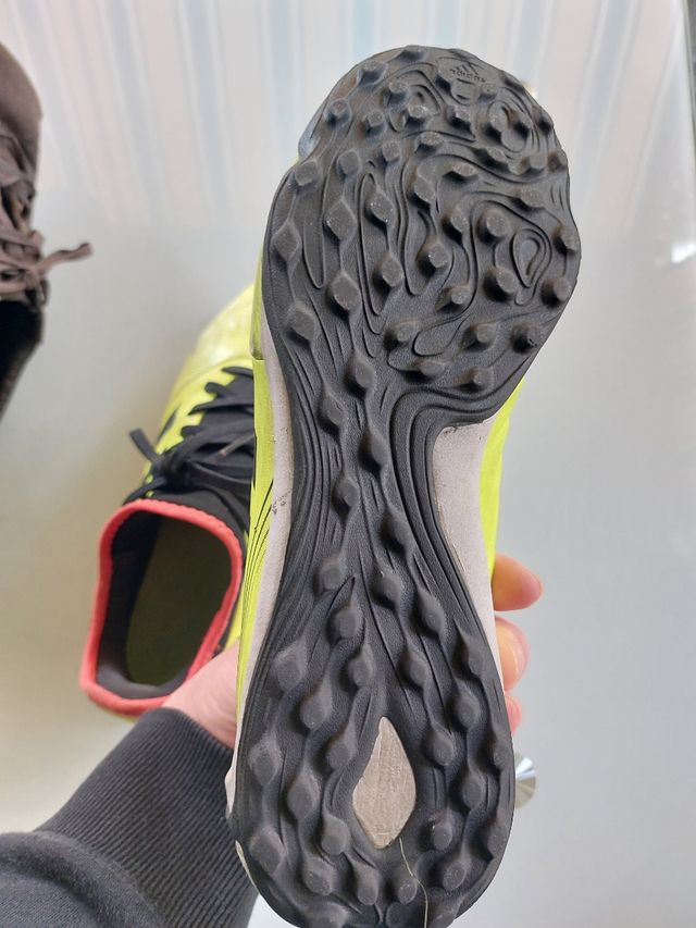 Botas Adidas Copa multitaco Niño