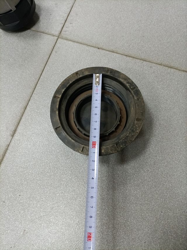 2 tapones deposito gasoil según fotos