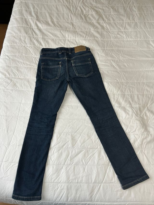 Pantalón niño C&A 134cm