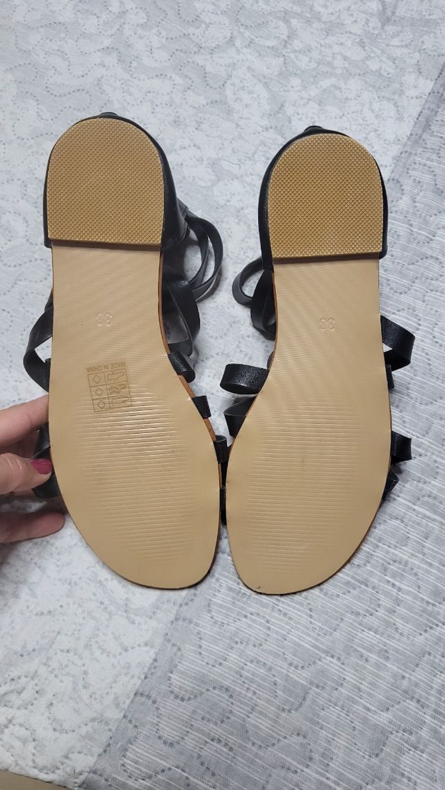 Sandalias a estrenar