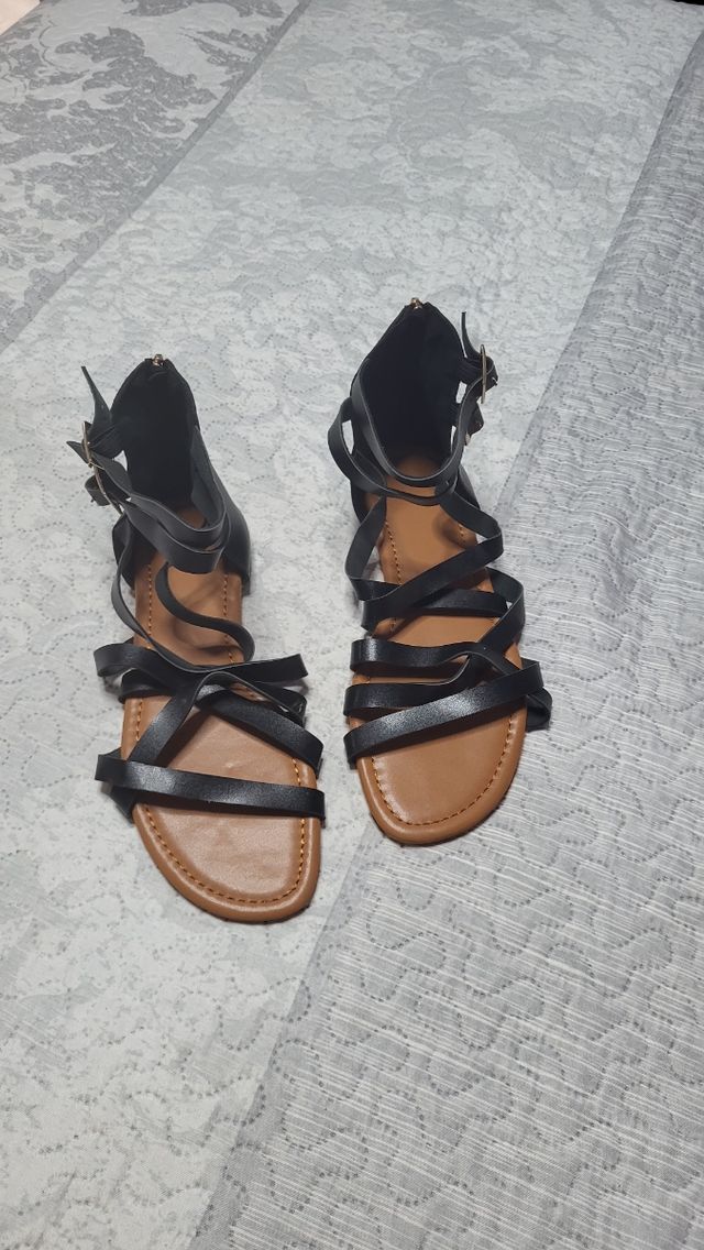 Sandalias a estrenar