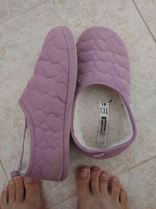 Pantuflas de color lila