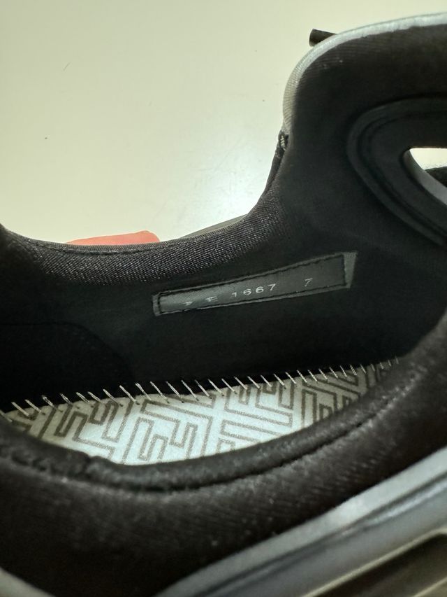 Zapatillas Fendi talla 40/41