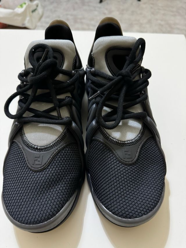 Zapatillas Fendi talla 40/41