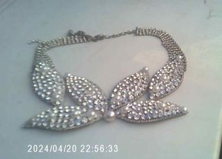 bisuteria  similar a  swarovski