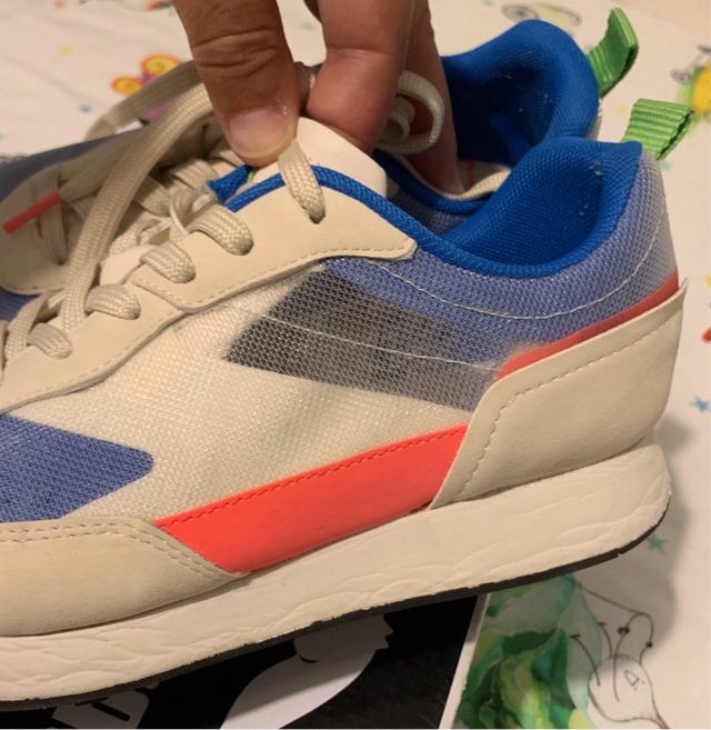 Tenis deportivos Zara kids . Talla 38