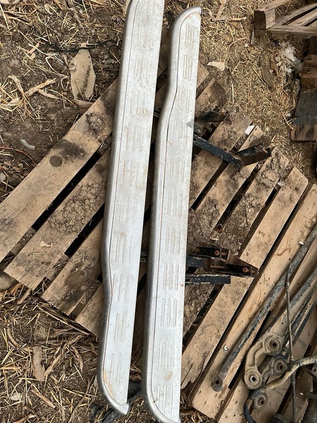 Mitsubishi, estriberas,  pajero o montero largo