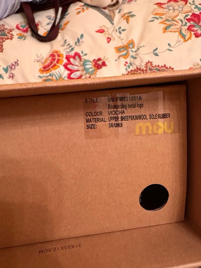 Zuecos de invierno mou