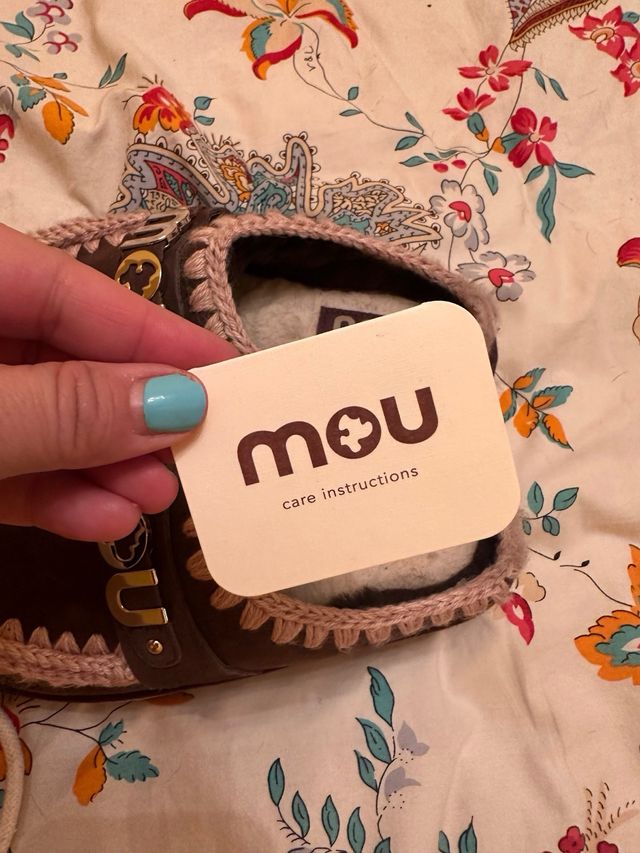 Zuecos de invierno mou