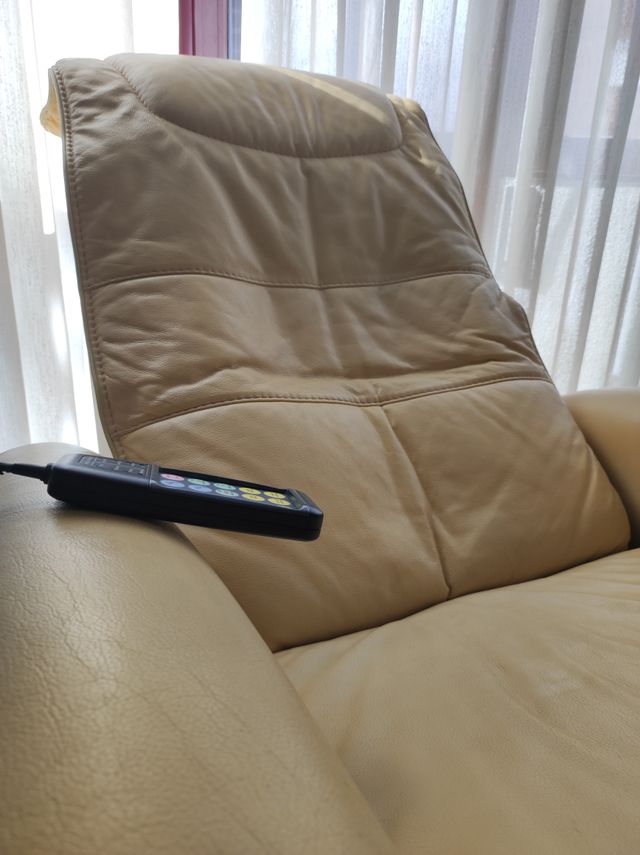 Sillón de masajes reclinable