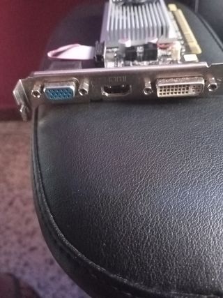 Tarjeta gráfica gt 705 1gb DDR3.