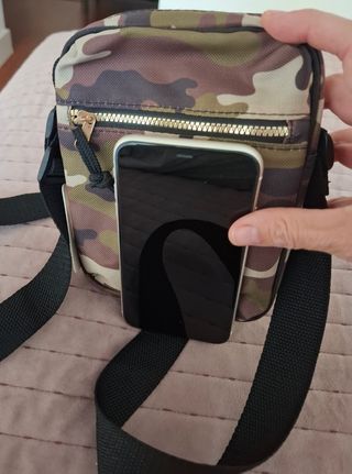 Bolso pequeño estampado militar