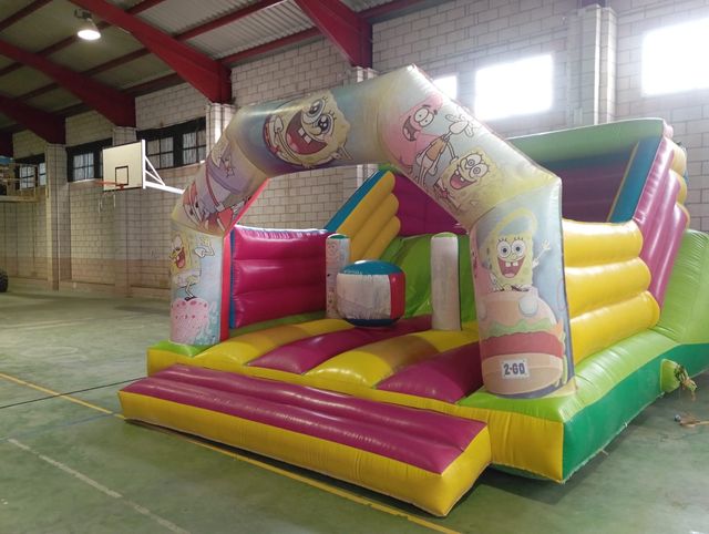 Alquiler castillo hinchable 