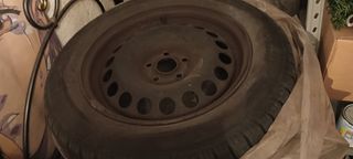 4 CERCHI FERRO + GOMME NEVE 205 60 16 M+S 92H