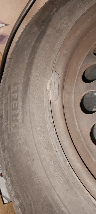 4 CERCHI FERRO + GOMME NEVE 205 60 16 M+S 92H