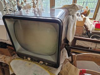 Televisore Vintage Anni '50 MAGNADYNE
