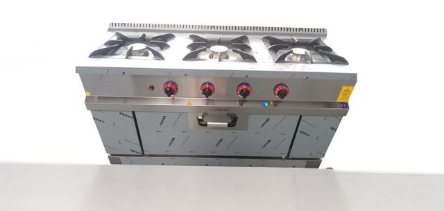 COCINA INDUSTRIAL A GAS CON HORNO INOXIDABLE
