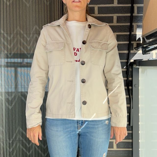 Chaqueta Parka/Trenca corta beige cinturón