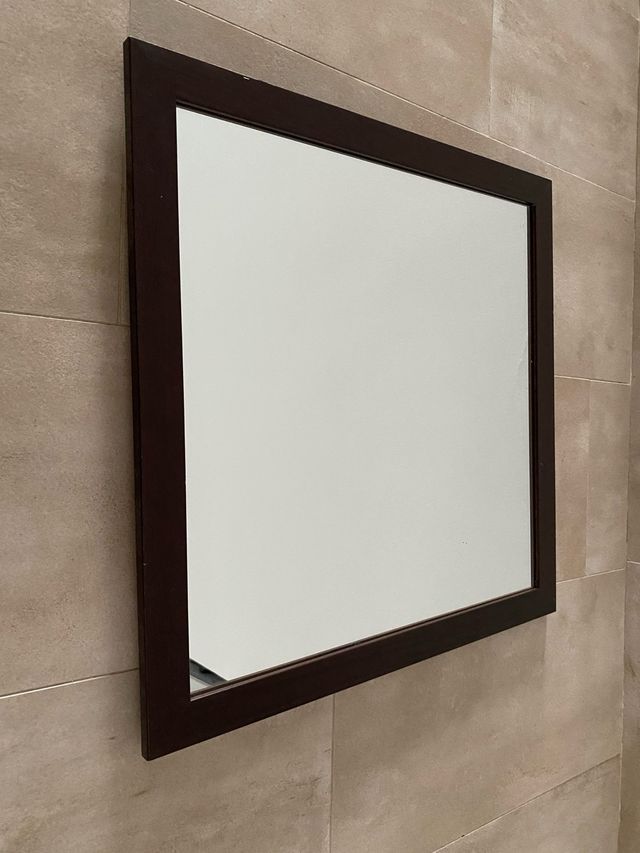 Espejo de madera 60x60