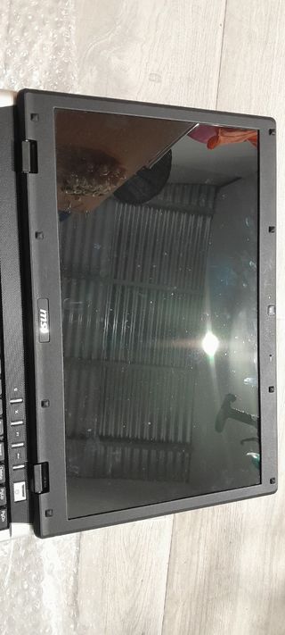Ordenador portatil MSI