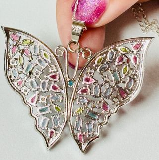 Colgante mariposa de gemas y cadena plata ley 925