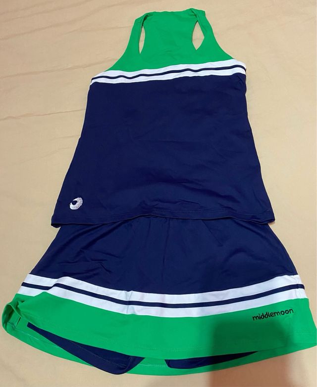Conjunto de padel MIDDLE MOON.