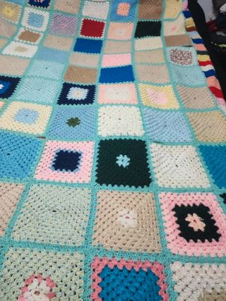 Manta doble vintage ganchillo crochet 175x135cm.