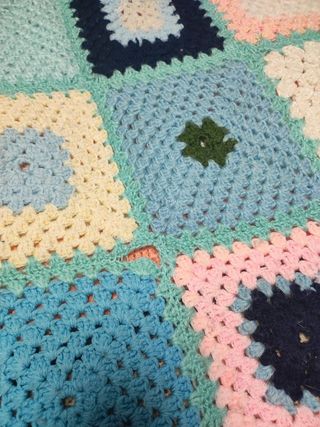Manta doble vintage ganchillo crochet 175x135cm.