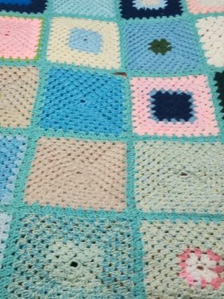 Manta doble vintage ganchillo crochet 175x135cm.