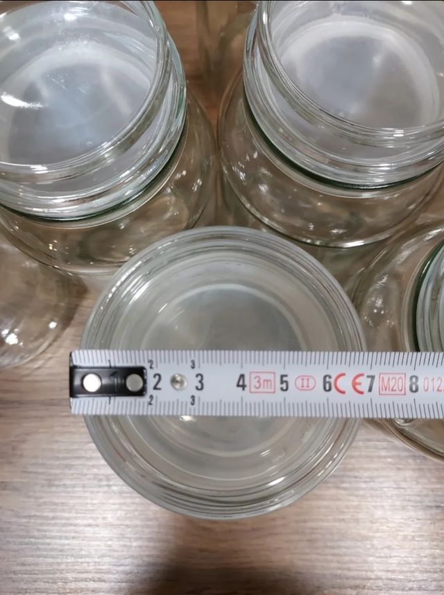 Botes con cierre a presión para alimentos