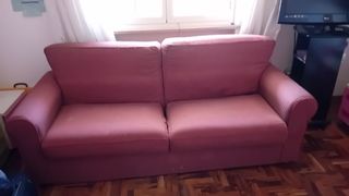 Divano tre posti rosso