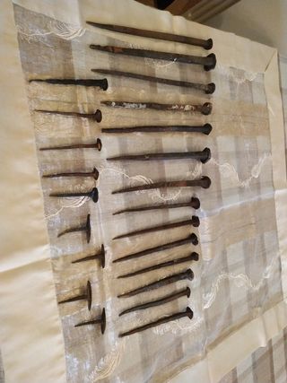 Chiodi molto antichi