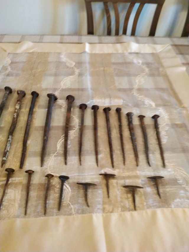 Chiodi molto antichi