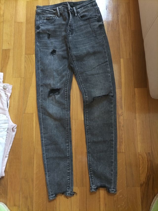 Pantalones vaqueros Todo50 euros