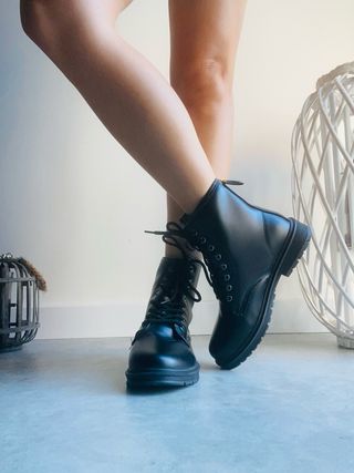 Botines negros cordones NUEVOS 39