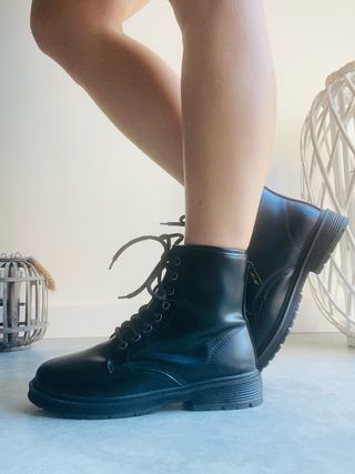 Botines negros cordones NUEVOS 39