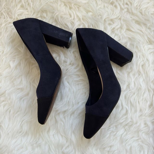 Zapatos de tacón ancho contraste azul negro