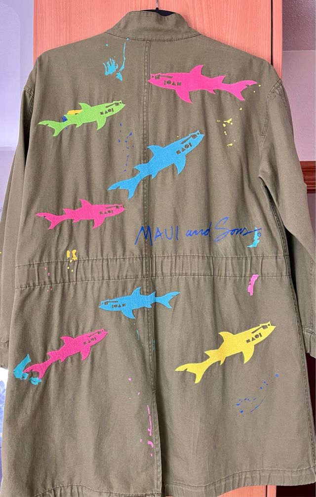 Parka bordado tiburones - Maui&sons by Zara