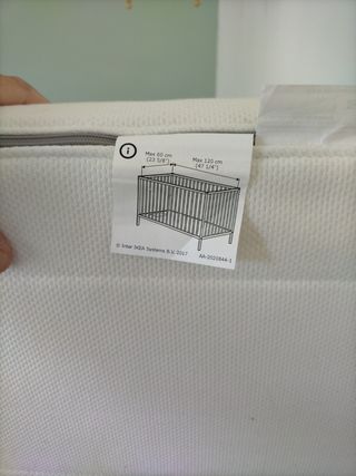 Cuna plegable Jané con colchón y nórdico 