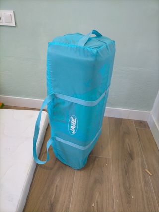 Cuna plegable Jané con colchón y nórdico 