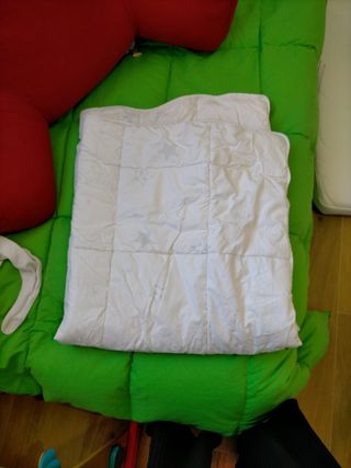 Cuna plegable Jané con colchón y nórdico 